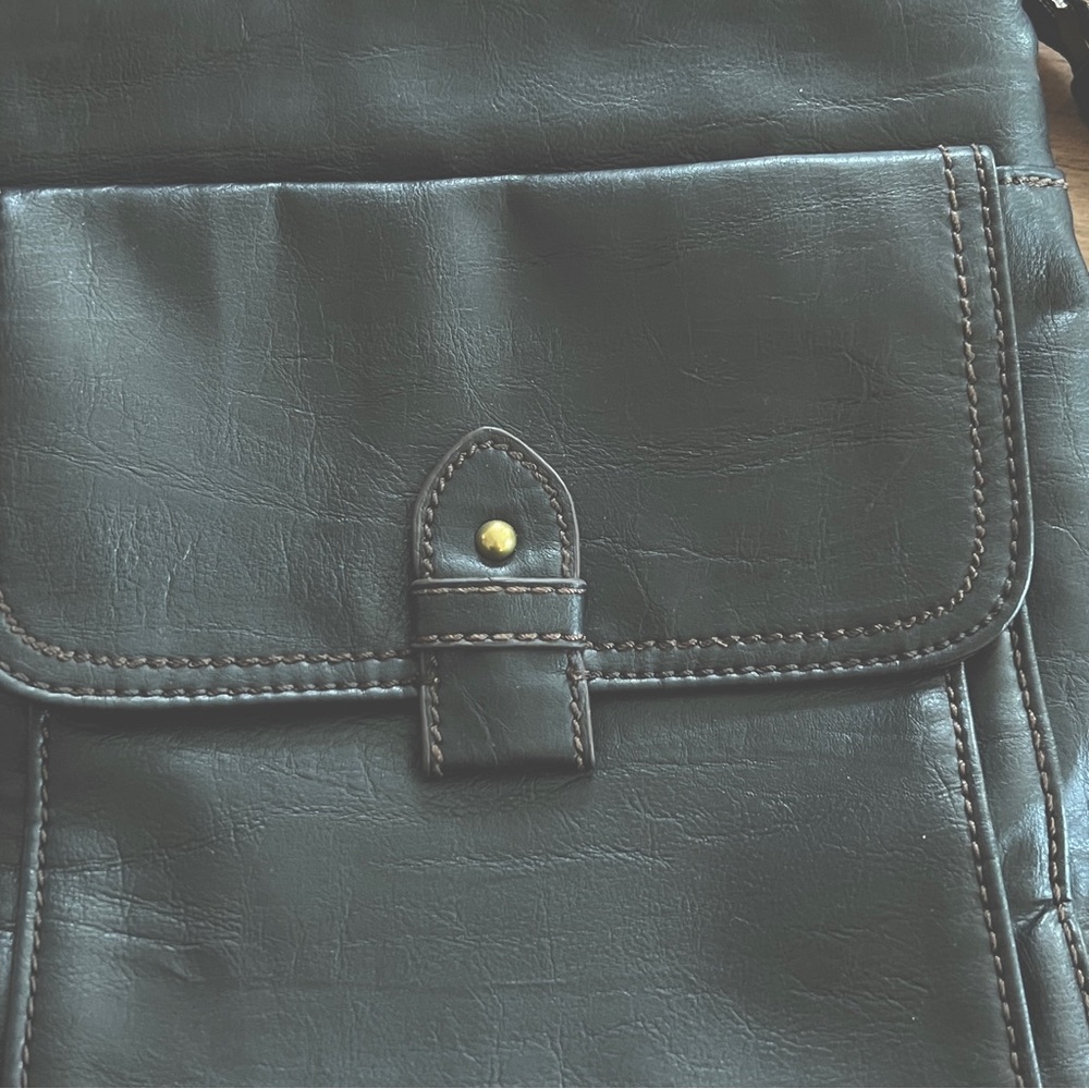 Vintage Relic‎ black crossbody purse